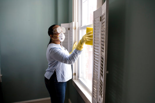 Passing the Scrub Test: How to Pick the Right Gloves for Deep Cleaning